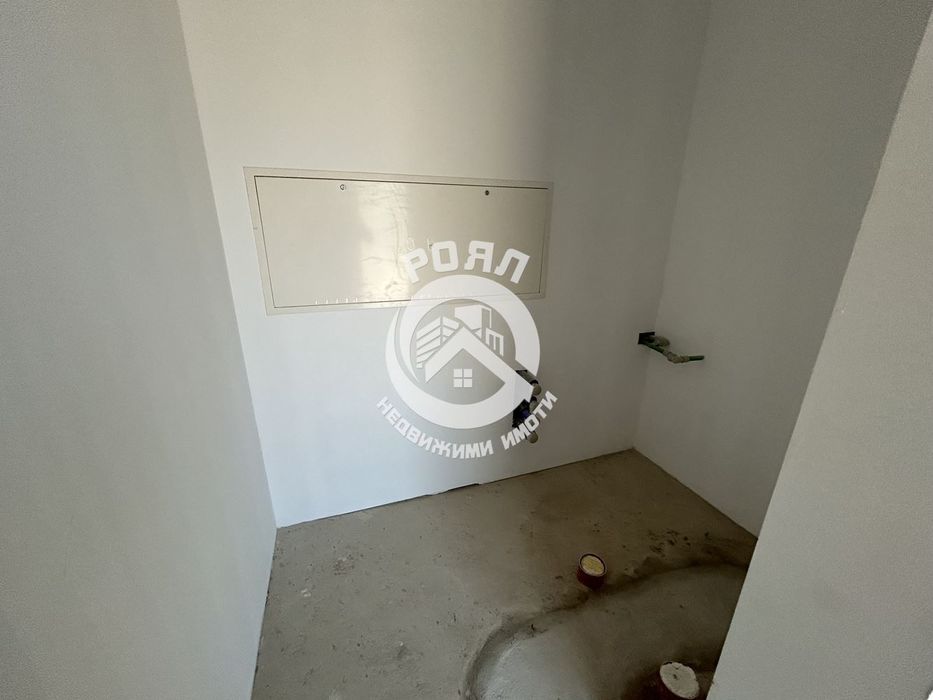 Продава се Къща в Пловдив, Остромила - 380 кв.м за 1048 €/кв.м - Снимка #9