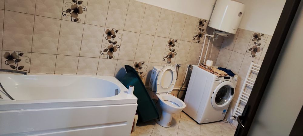 vand casa utilata si mobilata