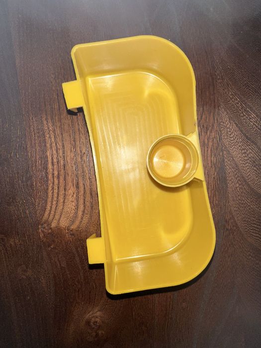 Поилка-кормушка для птиц