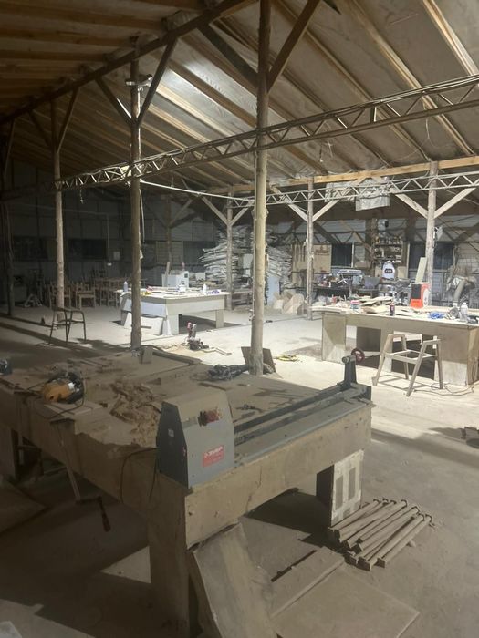 Мебельный цех с аппаратами