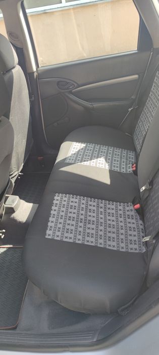 Форд фокус 2000 год, 1,6 бензин, 346000км, без ръжда, ford focus