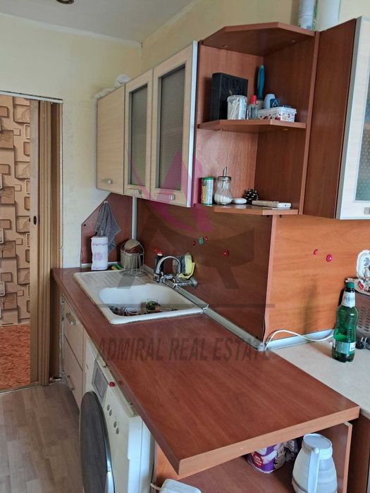 Три отделни стаи -Владиславово