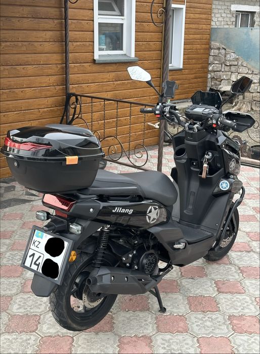 Продам скутер Tank 150 куб