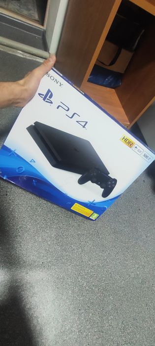 Sony Playstation slim 4 + 4 диска