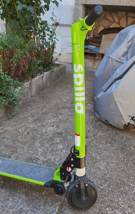 Детски електрически скутер/тротинетка