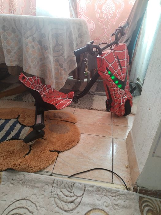 Vând tricicleta electrica