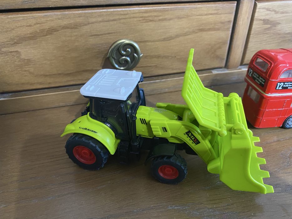 Детские машинки металлические