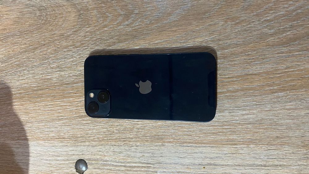 Айфон 13    Черный 128GB