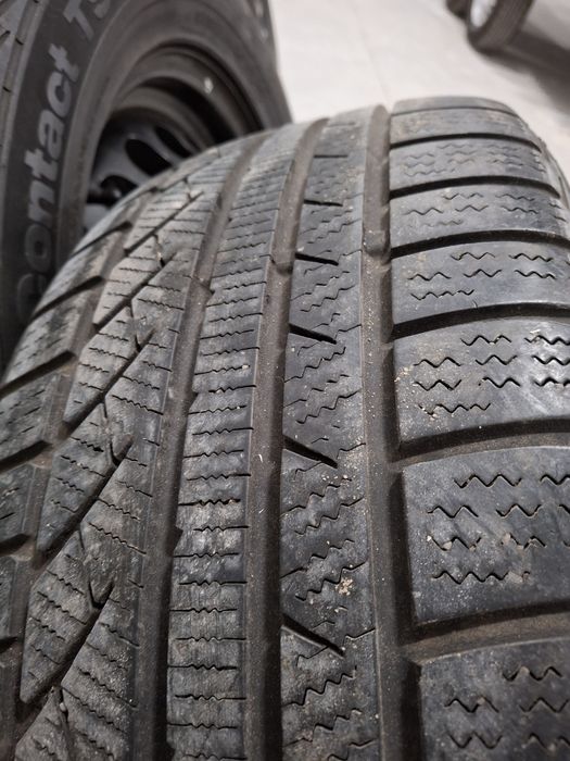 4 roti complete 225 /55 R 16 cu anvelope iarna Continental aproape noi