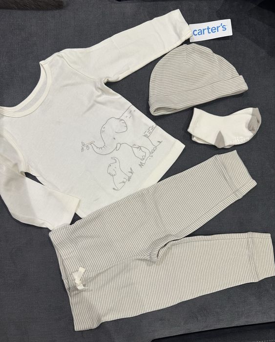 Костюмчик для ребенка 9-12 мес от Carter’s