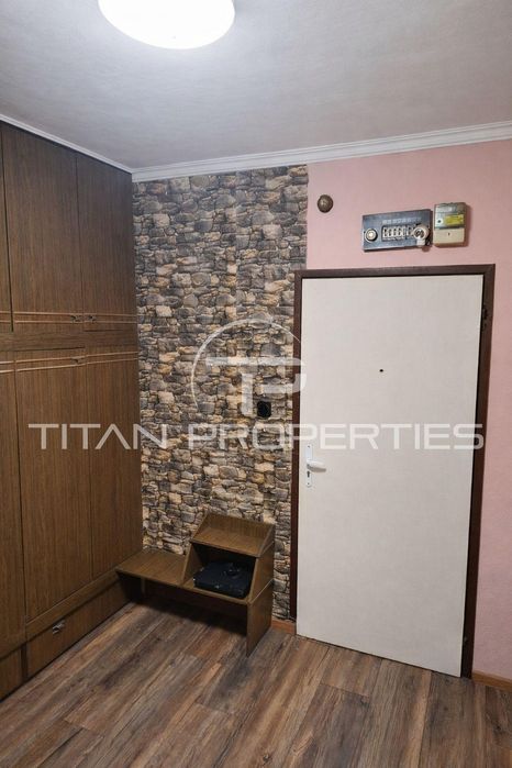 Тристаен за продажба в кв.Красна поляна 1