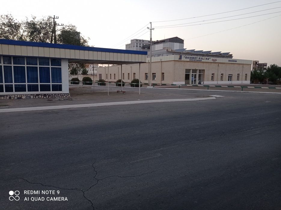 Навоий шахар спутникда магазин сотилади