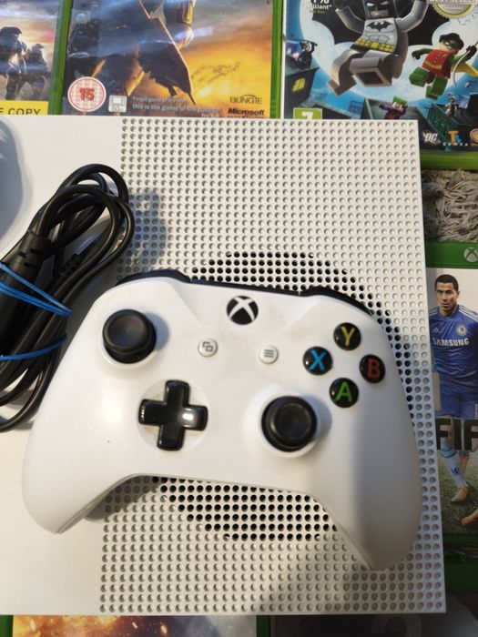 Consola Microsoft Xbox ONE S 1 Tb + Controlleri/cabluri/jocuri