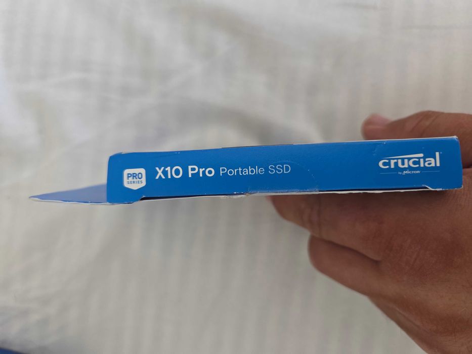 crucial x10 Portable SSD 2 TB/  crucial x10 Portable SSD 4 TB