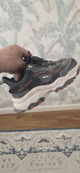 Кроссовки Li-ning. б/у.