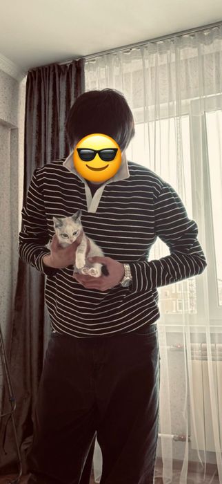 Продам свитшот поло