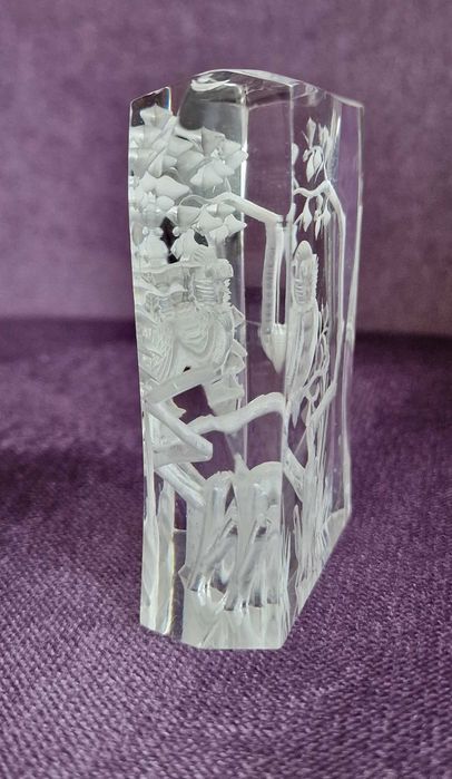 Изящно триизмерно преспапие– Бухал.