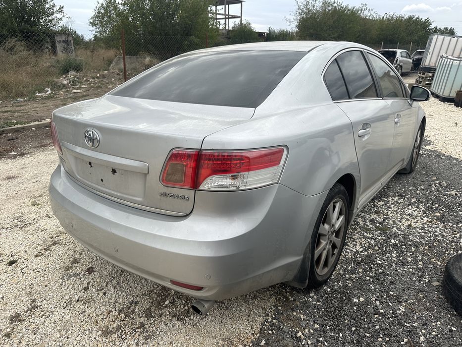 Toyota Avensis D4-D на части
