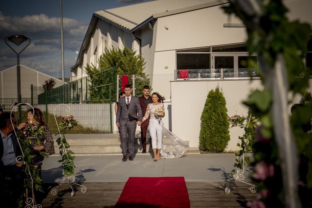 Salopeta alba cu dantela