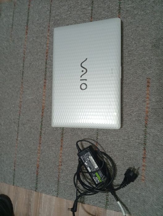 Лаптоп Sony VAIO