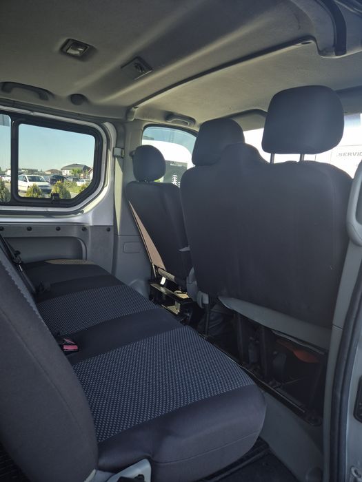 Opel vivaro 8+1 pasul lung usi batante