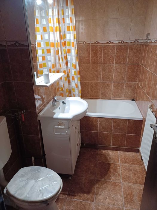 Garsonieră de închiriat
