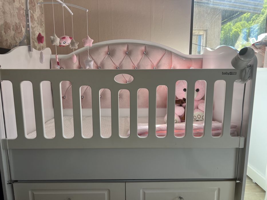 Бебешко легло/кошара/ тапицирано