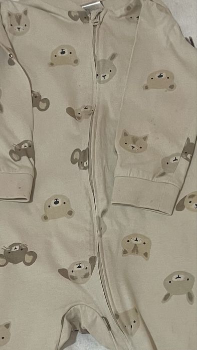 2 salopete pijama H&M mar.  80cu fermoar si botosei
