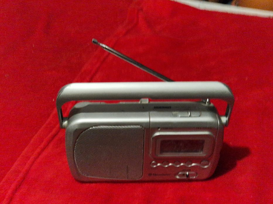 Radio cu antena Roodstar.