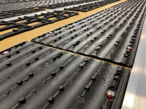 Caliber LowPro GripGlide - Narrow (6") - Double Set - 16pc