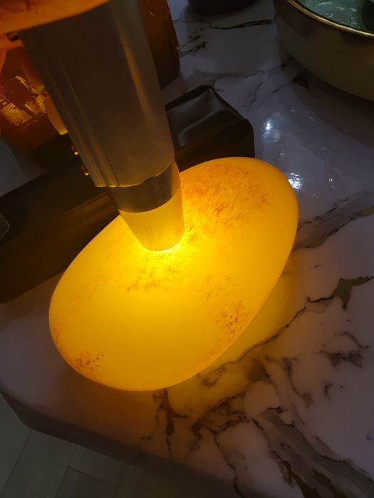 Натуральный белый нефрит