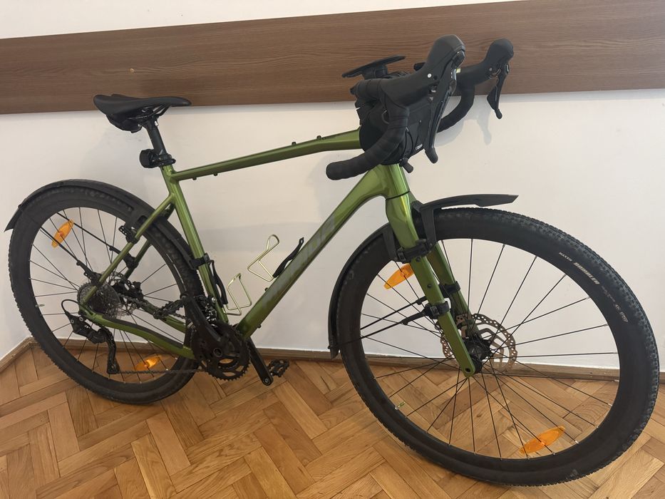 OFERTĂ luna octombrie! Preț 6700 RON ! Vand bicicleta gravel Merida Silex 400 marime M (2025)