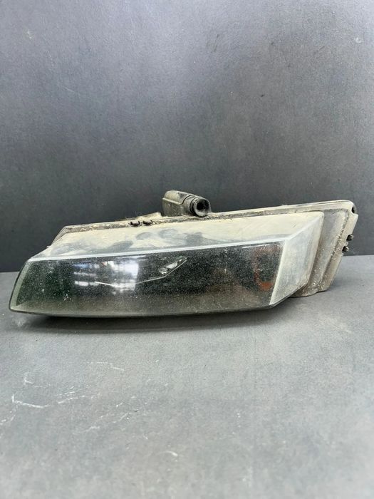 Proiector dreapta 0305084001 BMW Seria 1 2008 116i MT (122 hp)