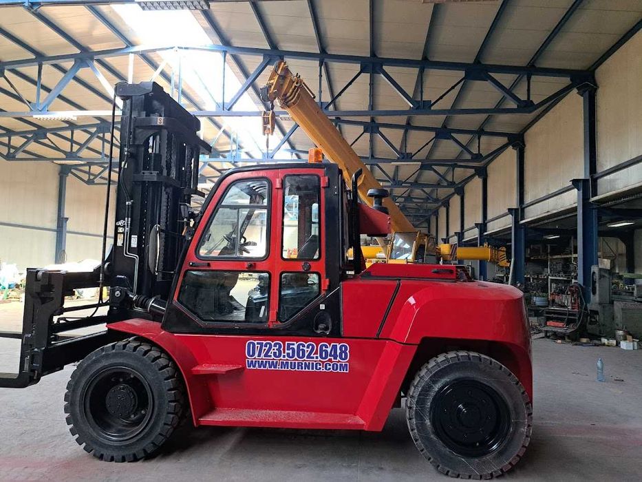 Inchiriem macarale 20-50 tone, stivuitoare mari  5-10 tone si vindem