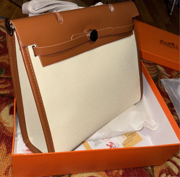 Сумка новая с документами