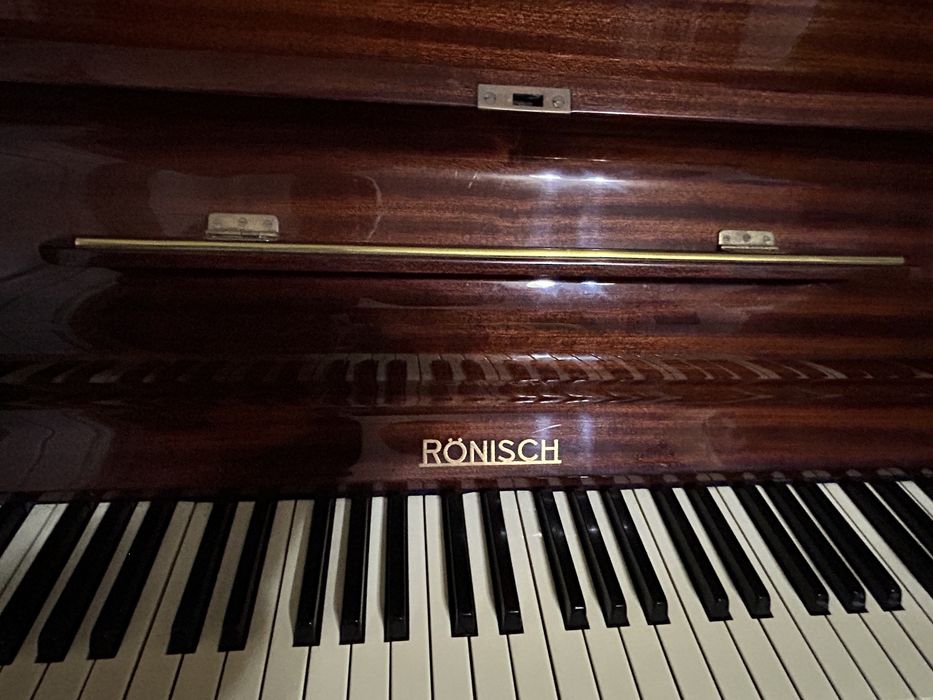 Пиано Немско Ryonish