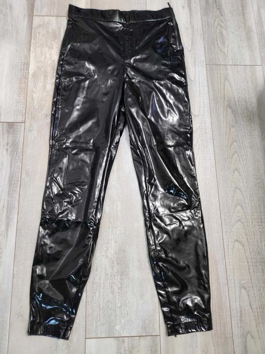 Интересен клин - панталон ZARA