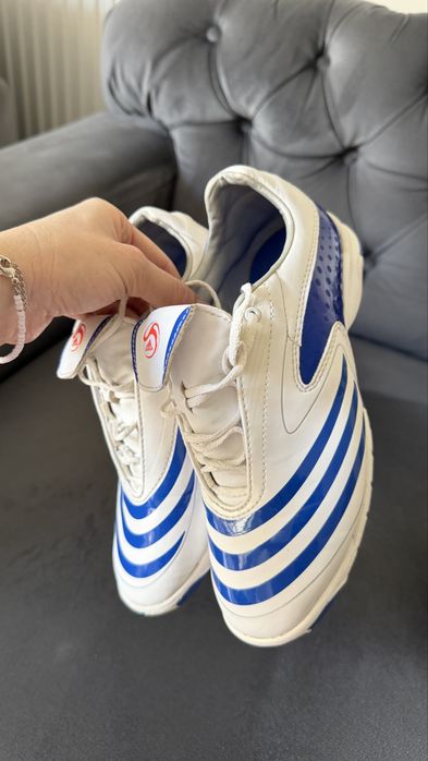 Ghete de fotbal Adidas