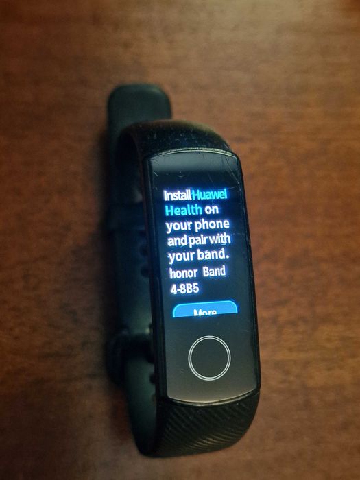 Смарт гривна Honor Band 4