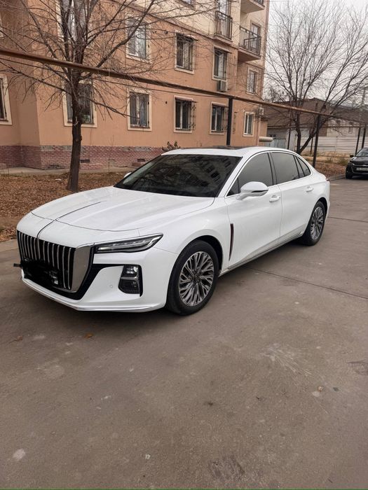 Hongqi H5 restayling 2024 Dubai 2 turbina Full complekt