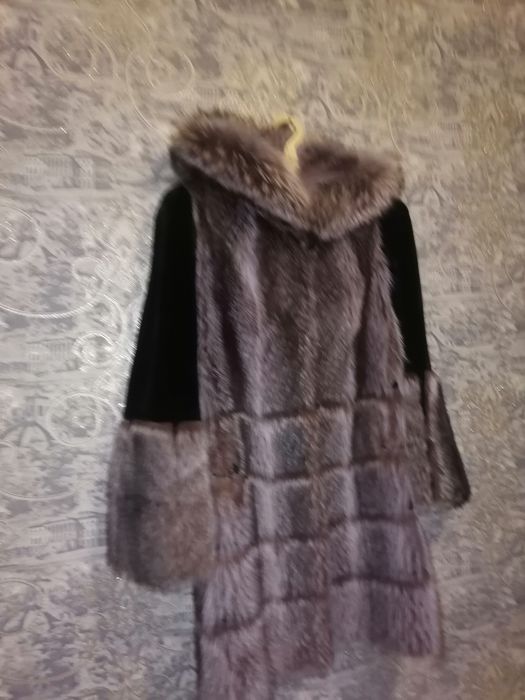 Продам красивую шубу 40.000