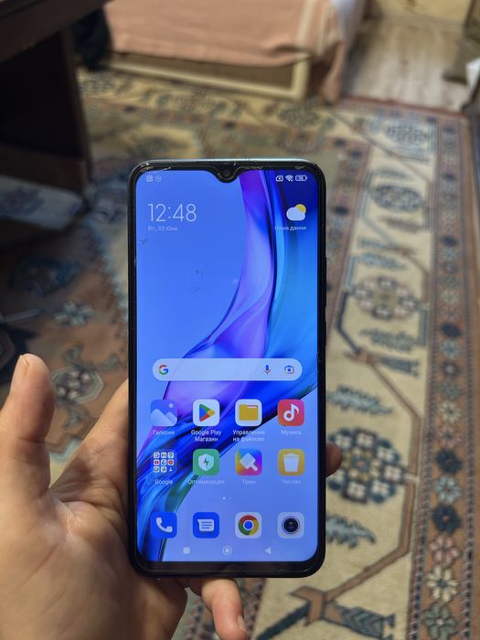 Xiomi redmi 9 смартфон в доста запазено състояние