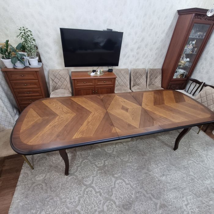 Стол чистое дерево