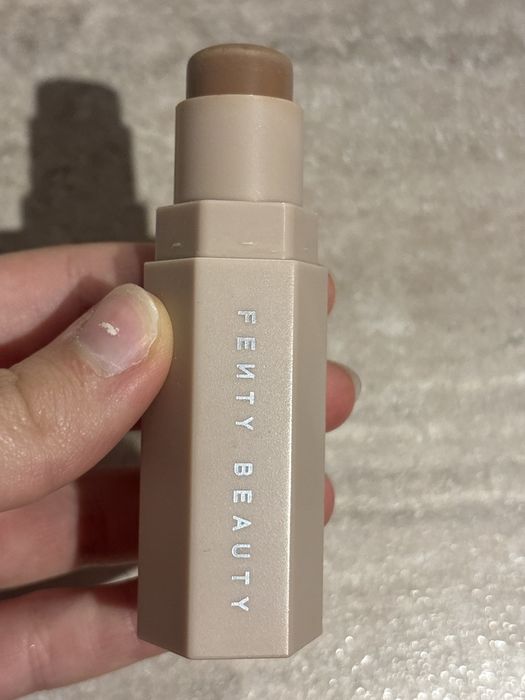 Fenty beauty match stix nuanța mocha 03