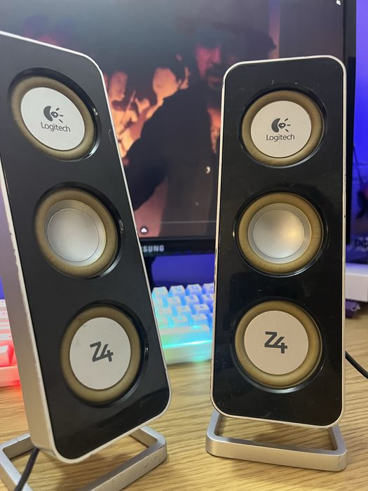 Boxe logitech bune pentru birou