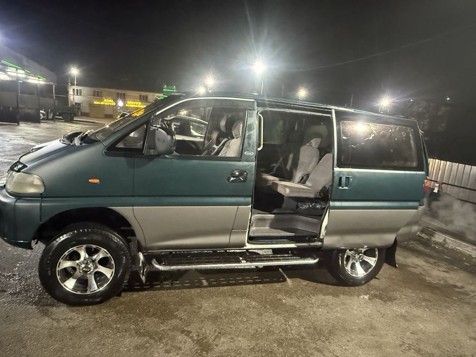 Делитииитккккааа