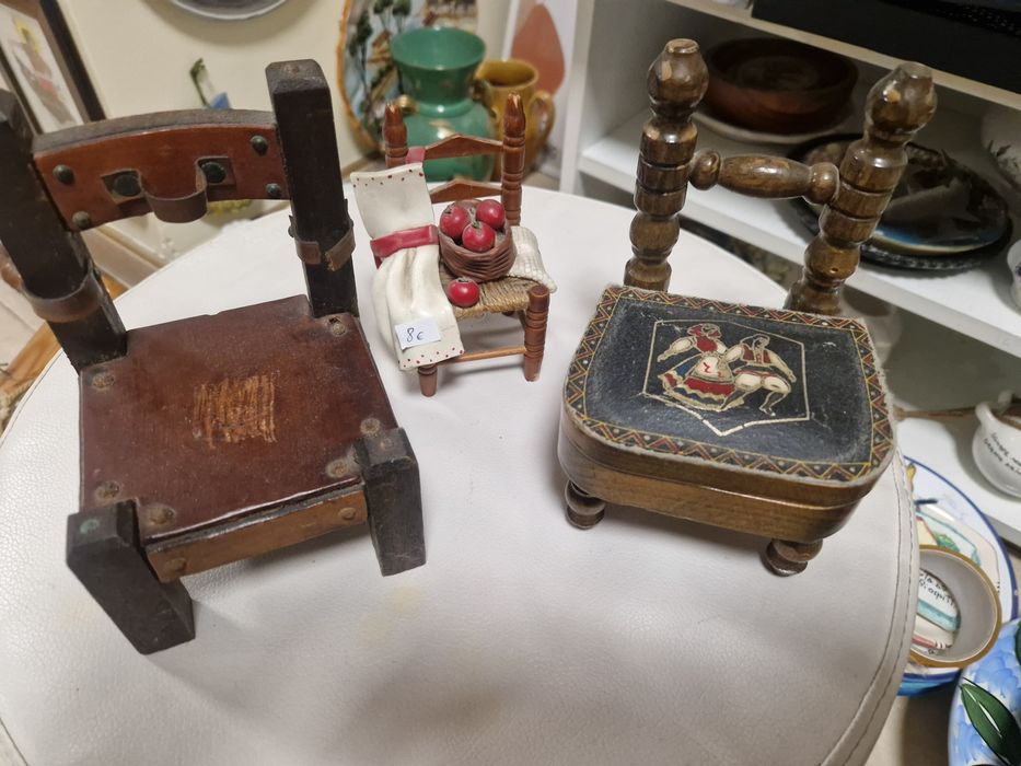 Разпродажба сувенири дървени