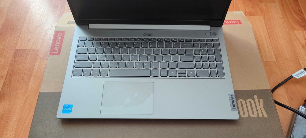 Laptop Lenovo ThynkBook