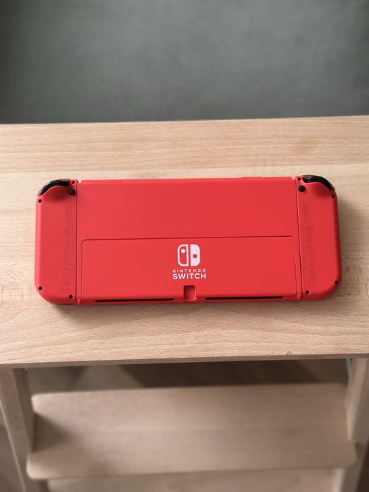 Nintendo Switch OLED - Model Mario Red edition