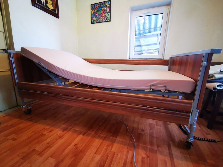 Pat spital , pat electric ,pat ingrijire batrani